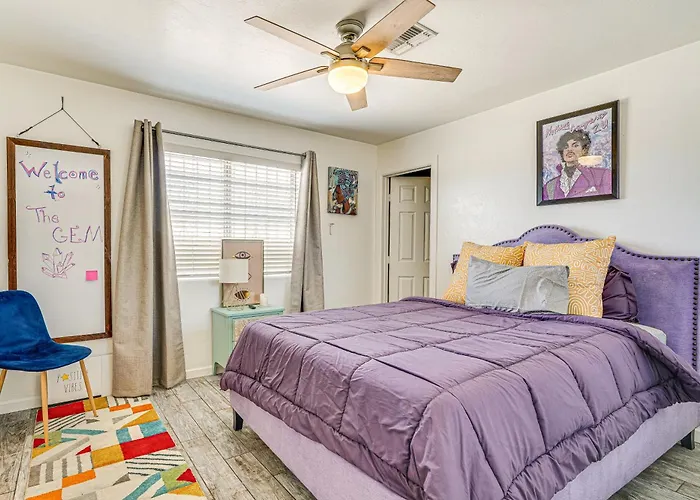 Retreat W/ Fire Pit: 4 Mi To Downtown! Holiday home